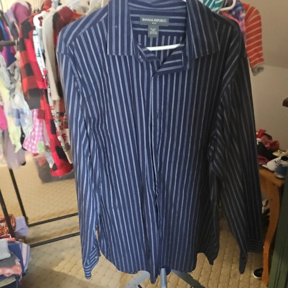 Banana Republic‎ Men's Navy Striped Shirt
